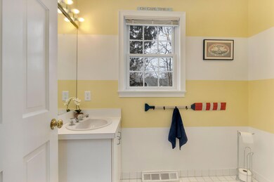 925 Main St unit 8, Cotuit, MA 02635 - photo 7