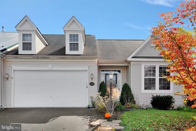 3053 Sundown Dr, Chambersburg, PA 17202 - photo 2