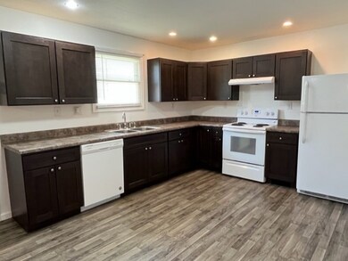 703 A & B W Franklin Ave, Effingham, IL 62401 - photo 3