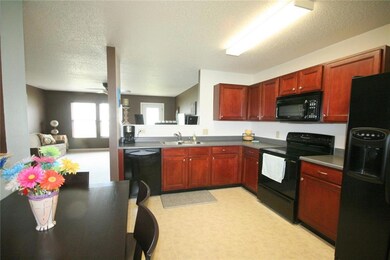 9557 W Quarter Moon Dr, Pendleton, IN 46064 - photo 2