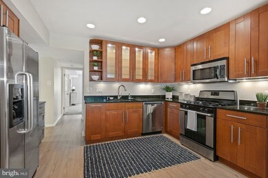 1650 Parkcrest Cir unit 100, Reston, VA 20190 - photo 5