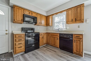 2 Franklin Getz Dr, Broomall, PA 19008 - photo 3