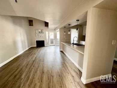 700 New Stine Rd unit 14, Bakersfield, CA 93309 - photo 6