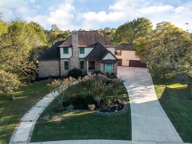 1910 Talon Dr, Friendswood, TX 77546 - photo 2