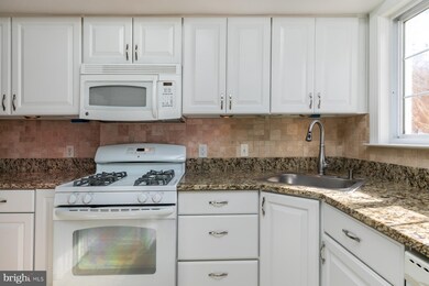 1600 Ripon Place, Alexandria, VA 22302 - photo 4