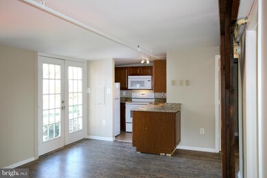 201 N 23rd St, Purcellville, VA 20132 - photo 4