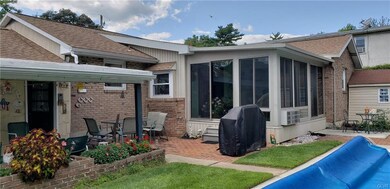 1231 S Lumber St, Allentown, PA 18103 - photo 4