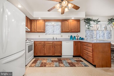 6 Tina Ln, Mertztown, PA 19539 - photo 6