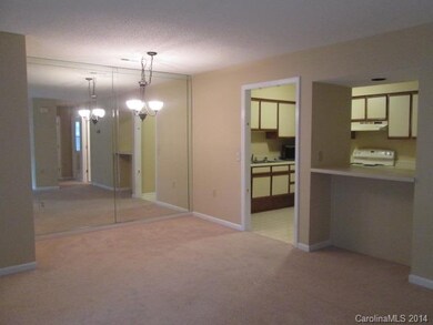 1032 Churchill Downs Ct unit J, Charlotte, NC 28211 - photo 3