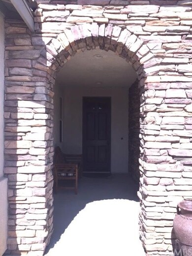 Entryway arch