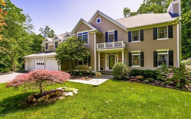 52 Broad Brook Ln, Stamford, CT 06907 - photo 2