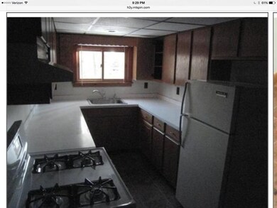 2 Hartford Ave N, Upton, MA 01568 - photo 2