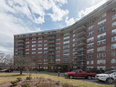 Imperial Towers unit 3, Chestnut Hill, MA 02467 - photo 2