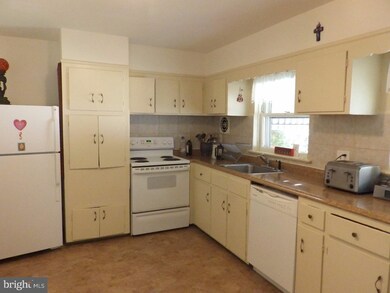 44 E 7th St, Lansdale, PA 19446 - photo 4