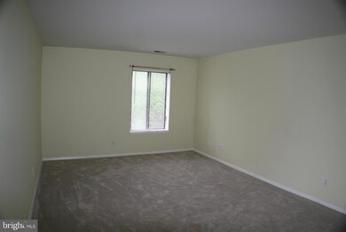 5817 Edson Ln unit 202, Rockville, MD 20852 - photo 5