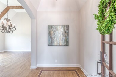 THE FOYER WELCOMES YOUR GUESTS!