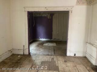 531 N Butler Blvd, Lansing, MI 48915 - photo 7