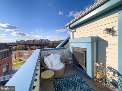 928 Slaters Ln, Alexandria, VA 22314 - photo 4