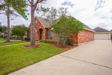 9030 Sunny Ridge Dr, Houston, TX 77095 - photo 3