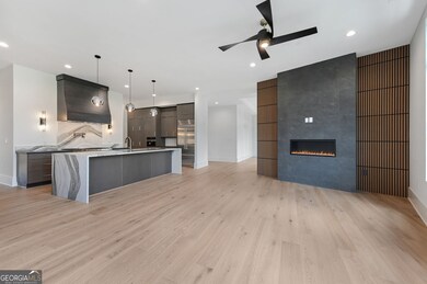 8200 Main St unit 1208, Woodstock, GA 30188 - photo 5