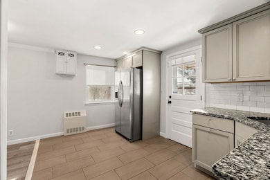 2 Kingston St unit 2, North Andover, MA 01845 - photo 6