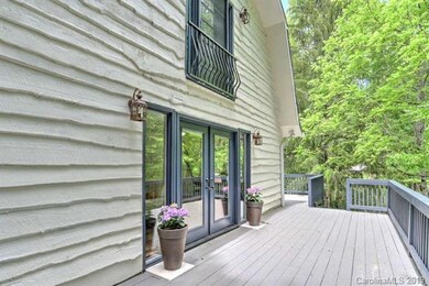 660 square feet of L shaped decking to enjoy!