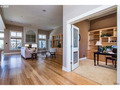 2695 Chesapeake Dr, Eugene, OR 97408 - photo 4