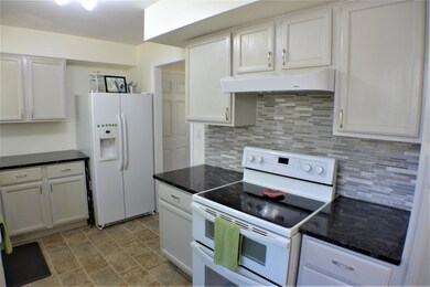 688 Walnut Dr, Logan, OH 43138 - photo 7