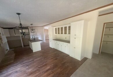 19188 E Divide Rd, Bluford, IL 62814 - photo 5