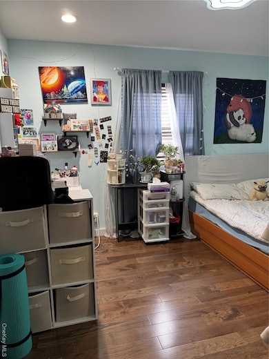 43-20 Junction Blvd, Flushing, NY 11368 - photo 3