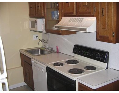 6 Stonehenge Dr unit 102W, Greenville, RI 02828 - photo 4