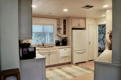 340 Old Mill Rd unit 20, Santa Barbara, CA 93110 - photo 4