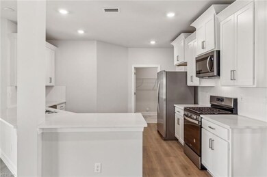 2028 Munro Ln, Chesapeake, VA 23322 - photo 5