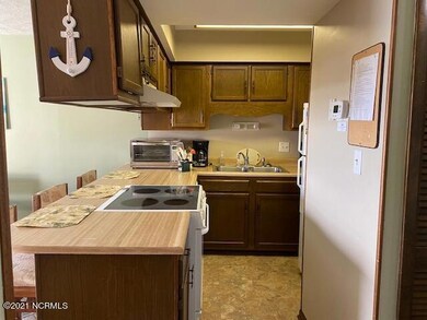 Sea Colony 32B Kitchen