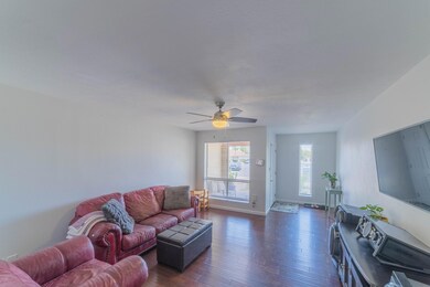 2209 E Frye Rd-0705-HDR