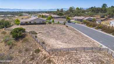 384 Falcon Crest Dr, Vandenberg Village, CA 93436 - photo 3