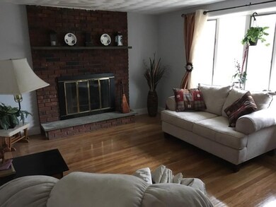 47 Reynolds Ave, Warwick, RI 02889 - photo 3