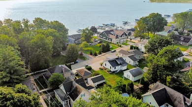 215 E Hawkins Ct, Culver, IN 46511 - photo 3