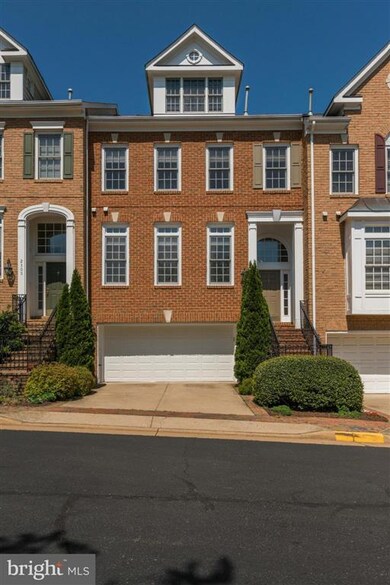 2307 Sawtooth Oak Ct, Vienna, VA 22182 - photo 2