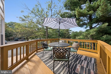 1692 Oaktree Ct, Reston, VA 20194 - photo 6