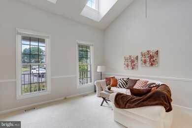 14804 Forsythia Terrace, Burtonsville, MD 20866 - photo 2