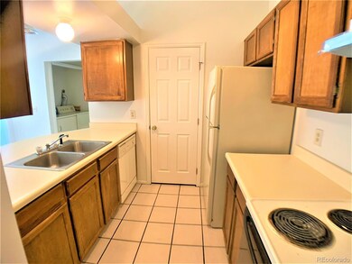 457 S Memphis Way unit 5, Aurora, CO 80017 - photo 6