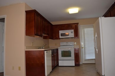 1150 Doak Rd unit B1, Manchester, TN 37355 - photo 3