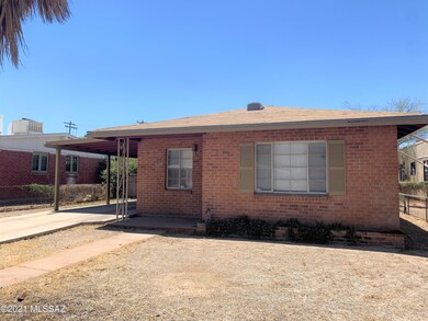 834 E Linden