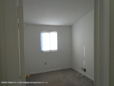 187 windling loop 2nd room