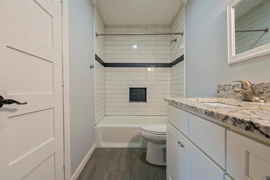 1208 Pebble Creek Dr, Euless, TX 76040 - photo 7