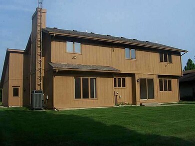 6063 Peppermill Dr, Sylvania, OH 43560 - photo 3