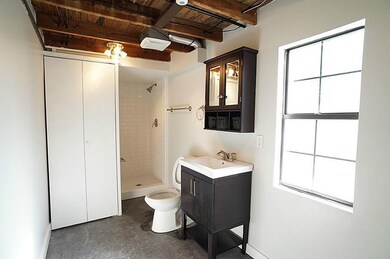 4302 Siegel St unit 1/2, Houston, TX 77009 - photo 2