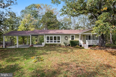 7127 Wilson Rd, Marshall, VA 20115 - photo 2