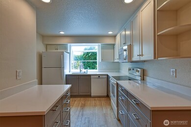 120 124th St SW unit C8, Everett, WA 98204 - photo 5